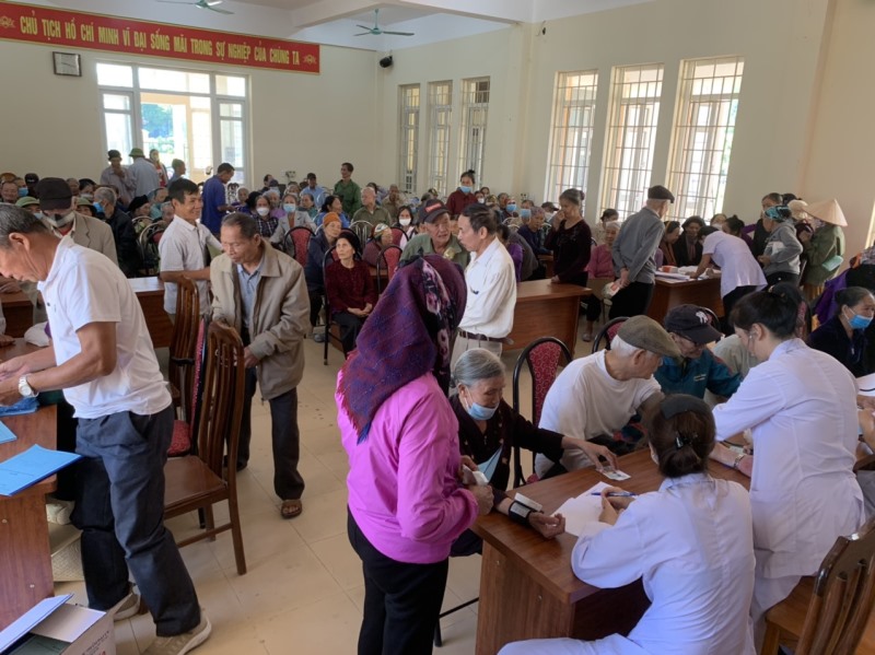 Trạm y tế xã Sơn Dương tổ chức khám, phát thuốc cho người cao tuổi hưởng ứng tháng hành động vì Người cao tuổi Việt Nam